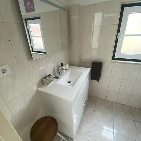 Апартаменти Pedro Surf Shelter *